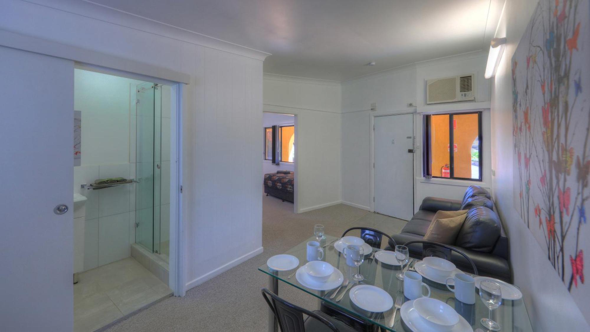Twin Swans 4* Inverell