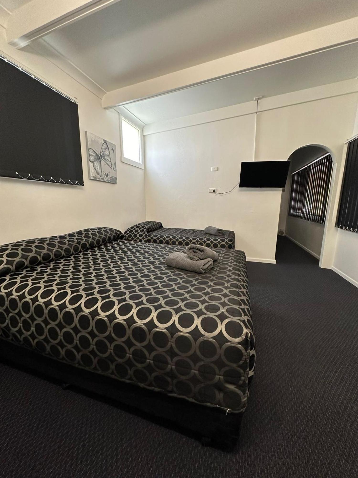 Motel Twin Swans 4*